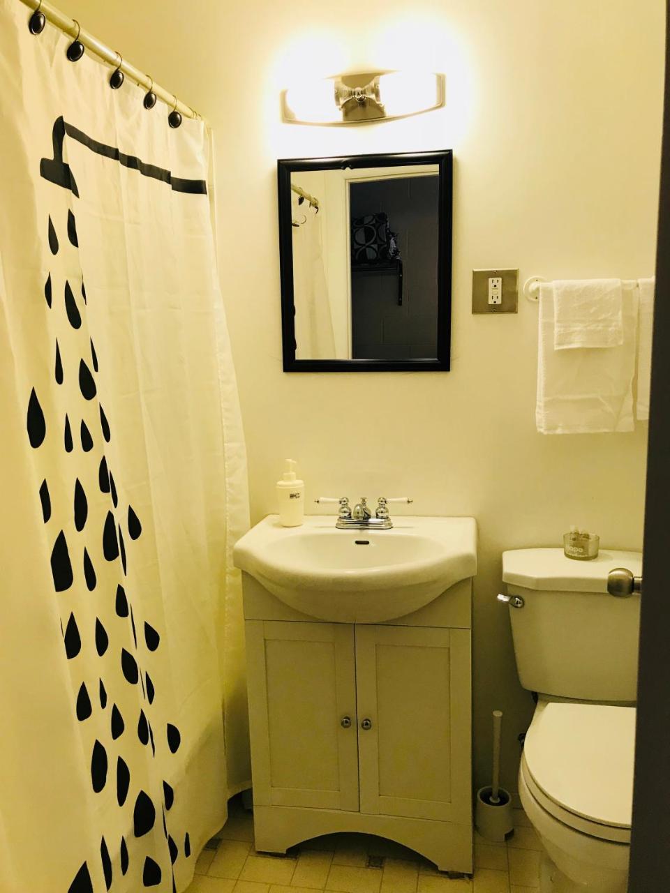 Manitou Motor Inn Екстериор снимка
