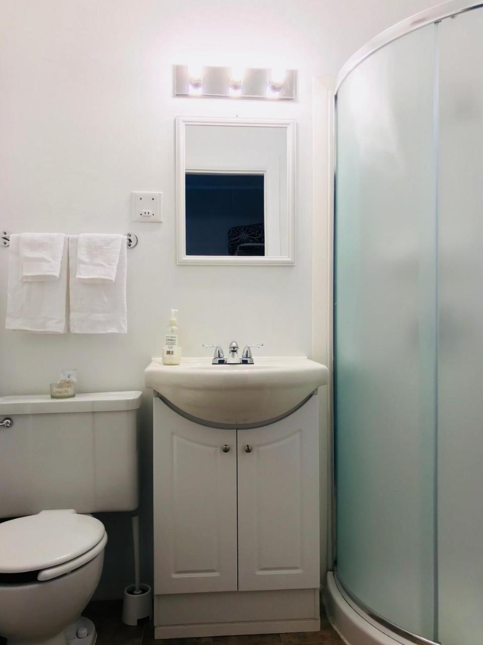 Manitou Motor Inn Екстериор снимка